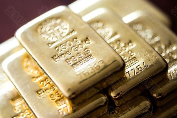 黄金交易商在关税动荡中折价出售英国央行金条